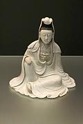 白釉觀音坐像