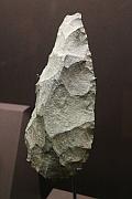 石製奧杜韋手斧 (120 - 140 萬年前，坦桑尼亞 Olduvai)