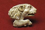 象牙製獅頭雕像 (公元一世紀)