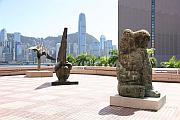 香港藝術館平台上的雕塑